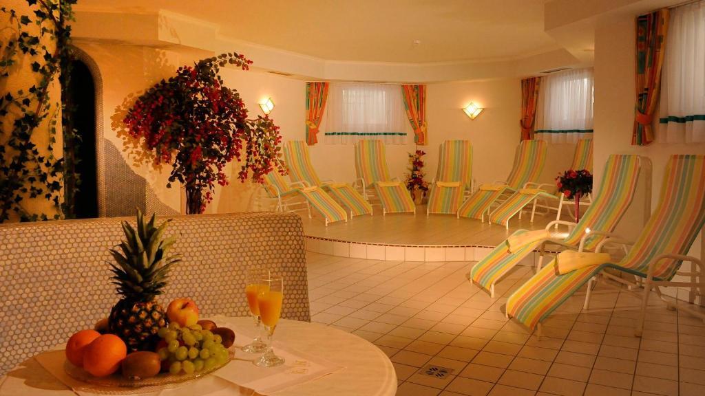 Hotel Belmont Fiss Room photo